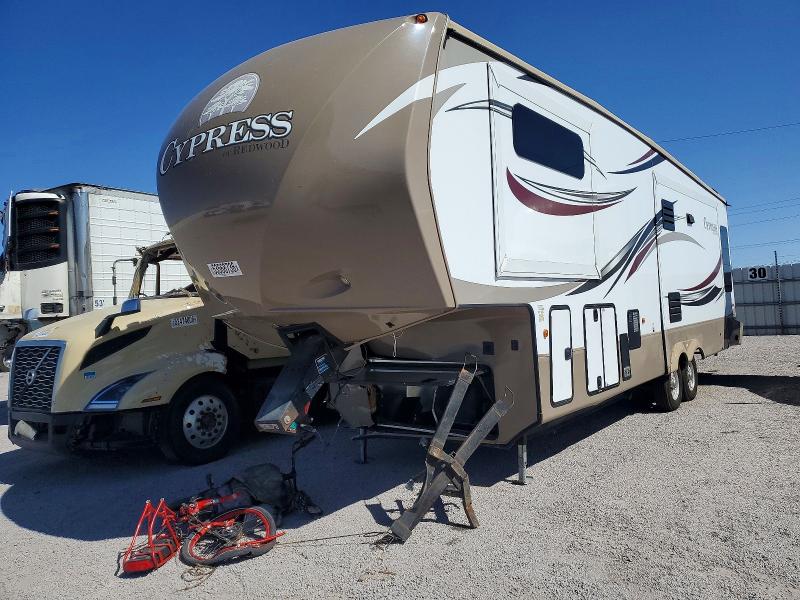 2015 Redwood Cypress VIN 4V0FC3629FR005431 COPART salvage auction — FRONT END, TX - SALVAGE VEHICLE TITLE (P), sold $3,100 on 2026-08-06 (photo 2)