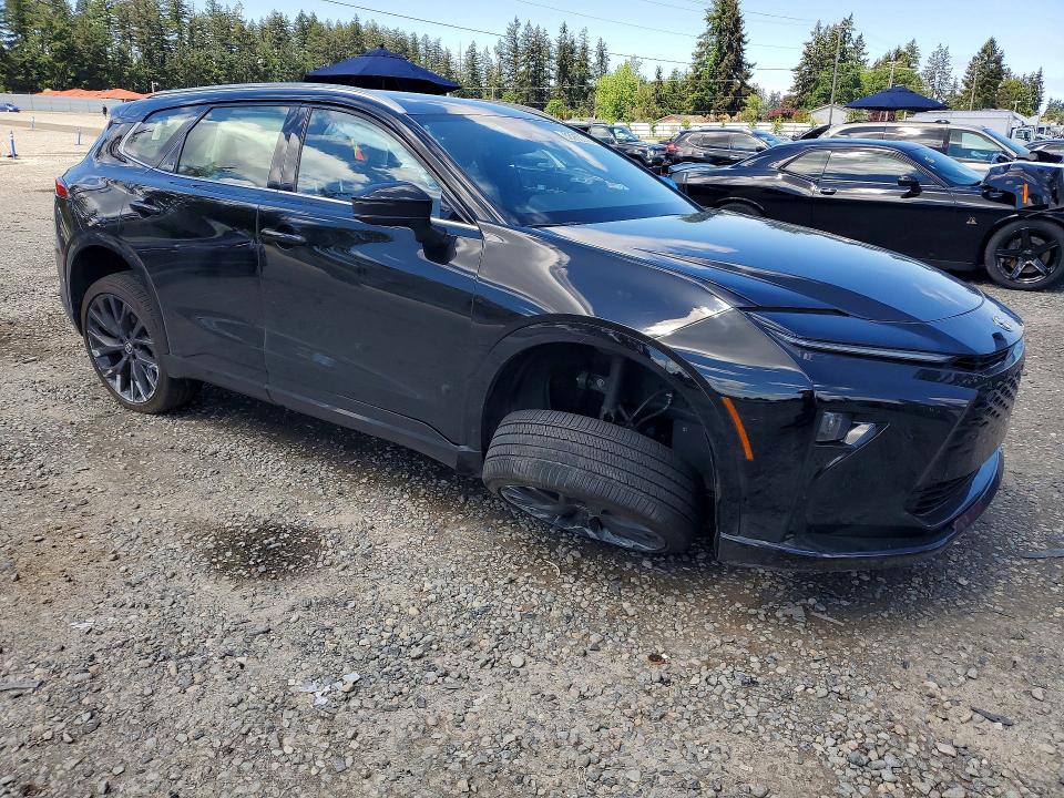 2025 Toyota Crown signia VIN JTDACAAJ2S3026495 COPART salvage auction — UNDERCARRIAGE, Salvage Title, sold $22,500 on 2026-07-31 (photo 4)