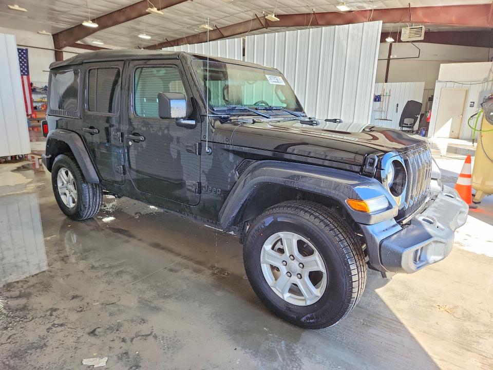 2022 Jeep Wrangler unlimited VIN 1C4HJXDG5NW165529 COPART salvage auction — NORMAL WEAR, IL - CERTIFICATE OF TITLE, sold $20,500 on 2026-07-16 (photo 4)