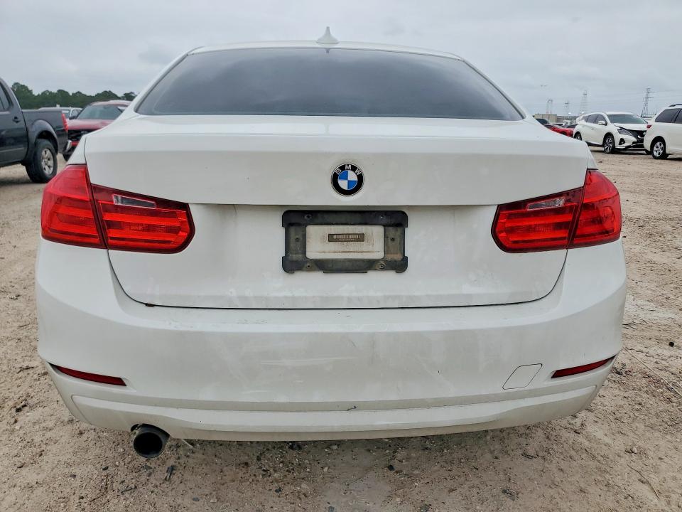 2013 BMW VIN WBA3B1C50DK128606 COPART salvage auction — FRONT END, Tx - Salvage Vehicle Title, sold $600 on 2026-07-10 (photo 6)