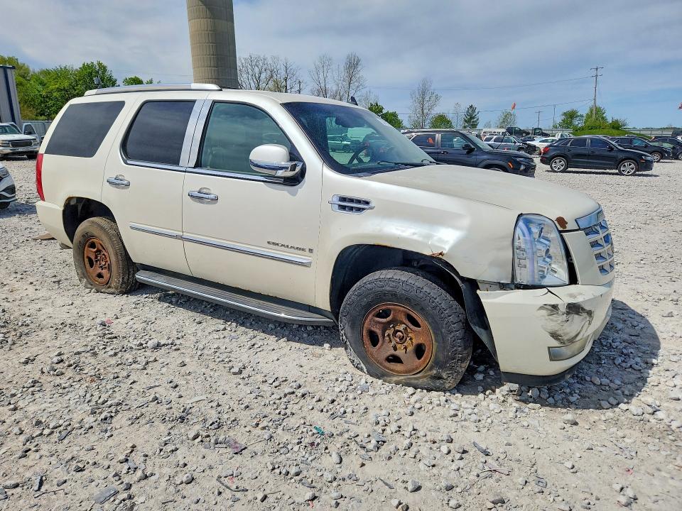 2009 Cadillac Escalade VIN 1GYFK53299R119540 COPART salvage auction — FRONT END, Mi - Certificate Of Title, sold $1,300 on 2026-07-02 (photo 4)