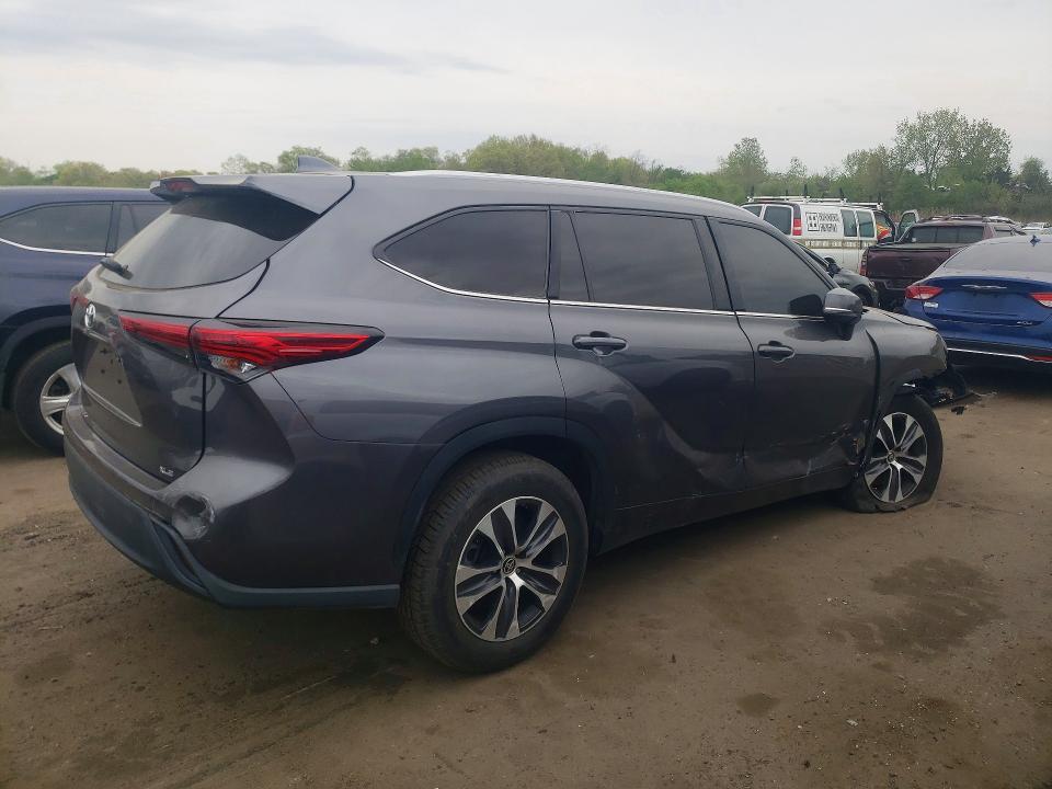 2022 Toyota Highlander VIN 5TDGZRAH1NS550678 COPART salvage auction — FRONT END, Nj - Certificate Of Title (P), sold $17,600 on 2026-07-14 (photo 3)