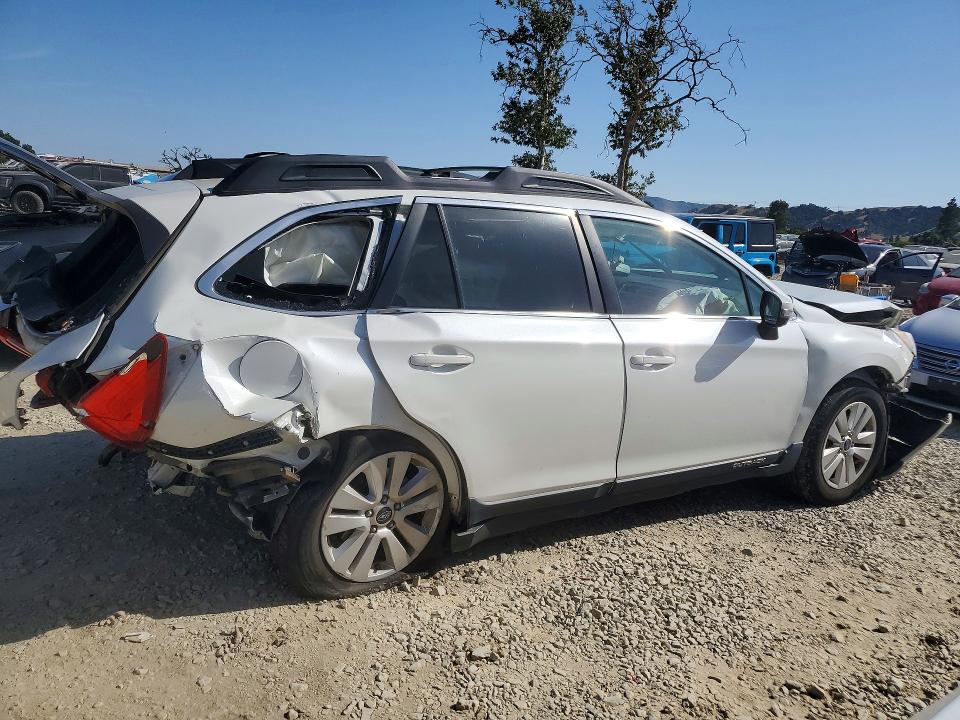 2016 Subaru Outback VIN 4S4BSAFC3G3342234 COPART salvage auction — REAR END, Ca - Non-Repairable Vehicle Cert, sold $425 on 2026-07-09 (photo 3)