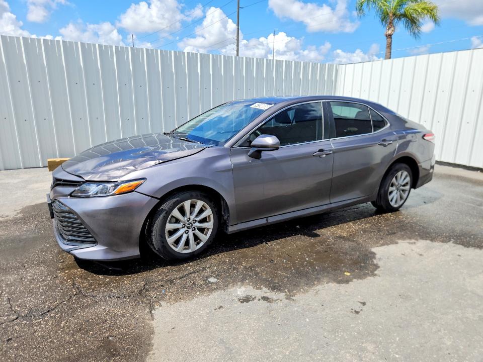 2020 Toyota Camry VIN 4T1C11AK0LU942350 COPART salvage auction — FRONT END, FL - CERTIFICATE OF TITLE, sold $6,100 on 2026-07-09 (photo 1)