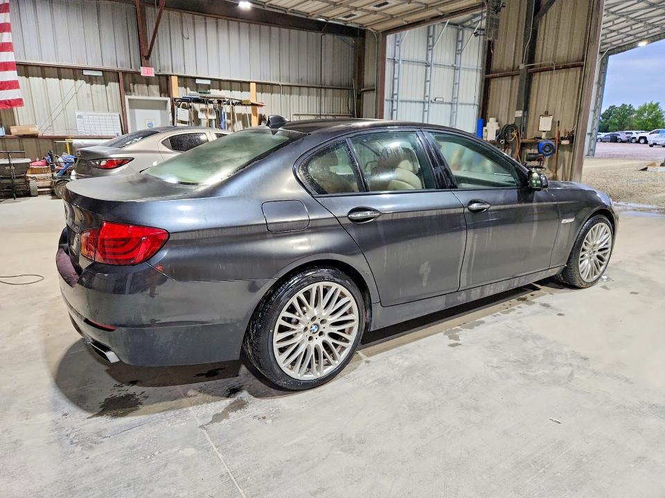 2011 BMW 5 series VIN WBAFR9C58BC270071 COPART salvage auction — MINOR DENT/SCRATCHES, Mi - Certificate Of Title, sold $1,500 on 2026-07-06 (photo 3)