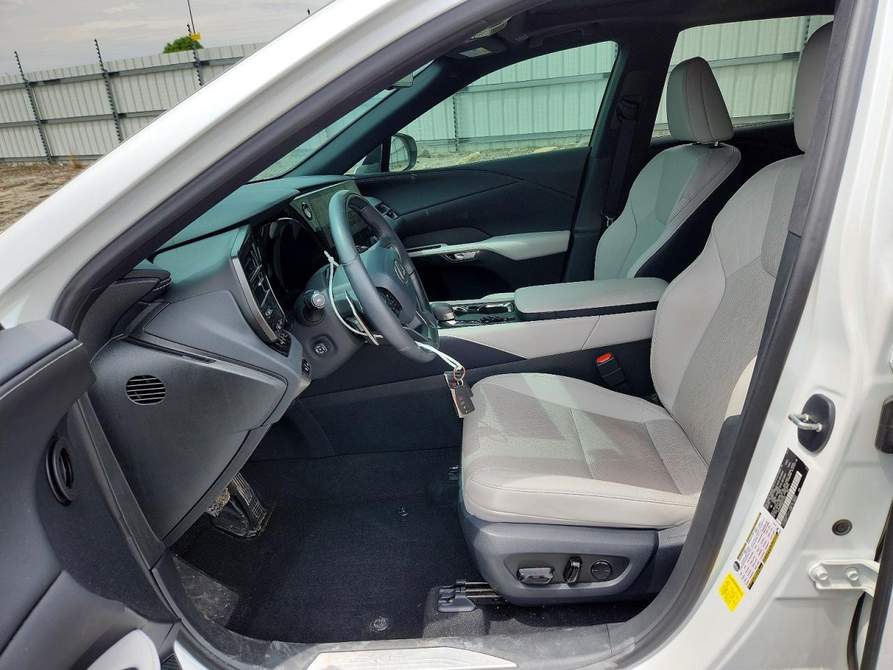 2024 Lexus RX 350 VIN 2T2BAMCA3RC077252 COPART salvage auction — Hail, IL - SALVAGE CERTIFICATE, sold $32,500 on 2026-07-01 (photo 7)