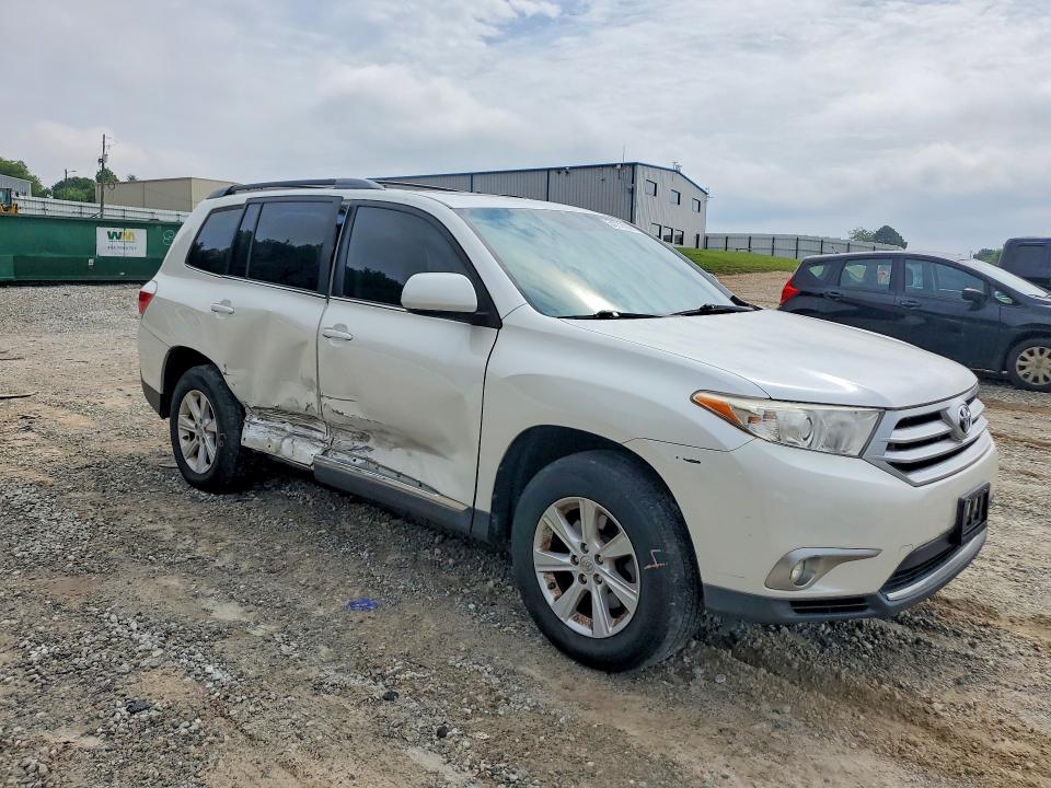 2012 Toyota Highlander VIN 5TDBK3EH4CS112014 COPART salvage auction — SIDE, GA - CERT OF TITLE-SALVAGE (P), sold $3,100 on 2026-07-22 (photo 4)