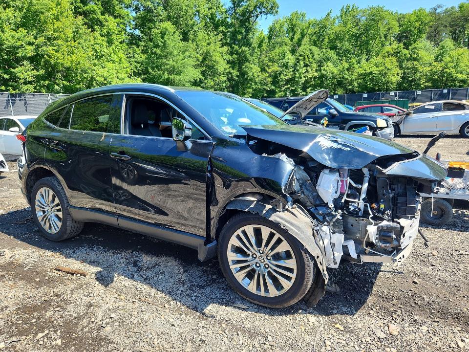 2022 Toyota Venza VIN JTEAAAAHXNJ102589 COPART salvage auction — FRONT END, Md - Cert Of Salvage > 75% Damage, sold $9,600 on 2026-07-24 (photo 4)
