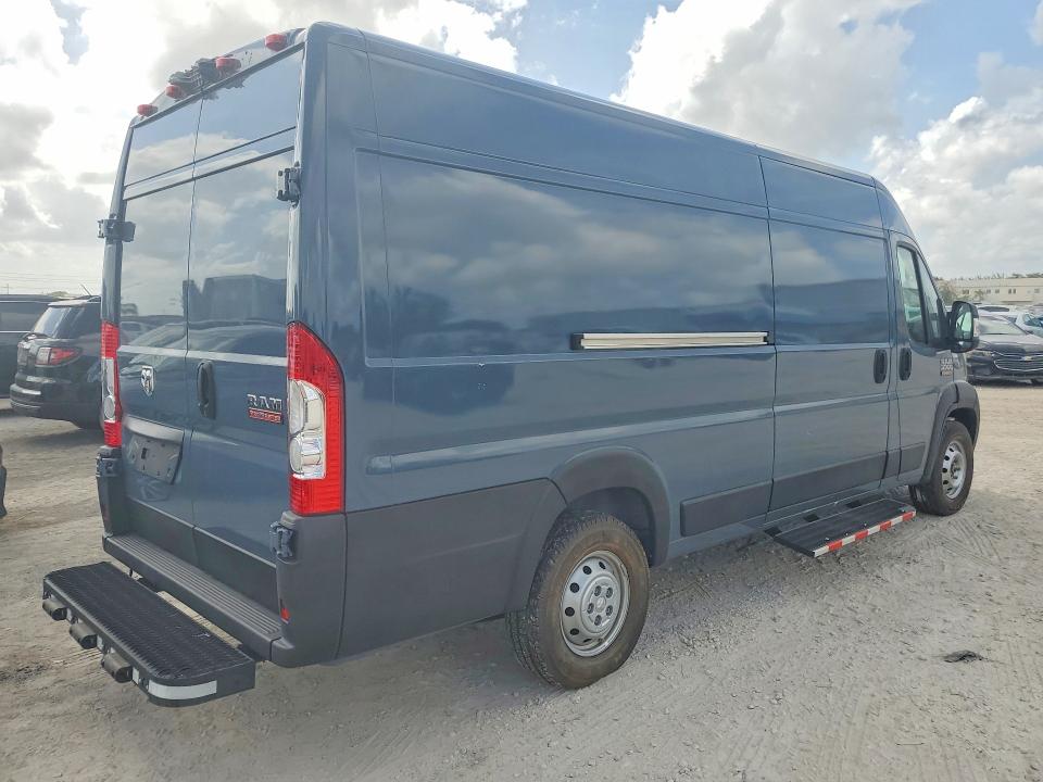 2021 Ram Promaster 3500 VIN 3C6MRVJG9ME563472 COPART salvage auction — NORMAL WEAR, MA - CERT OF TITLE-SALVAGE, sold $2,750 on 2026-07-07 (photo 3)