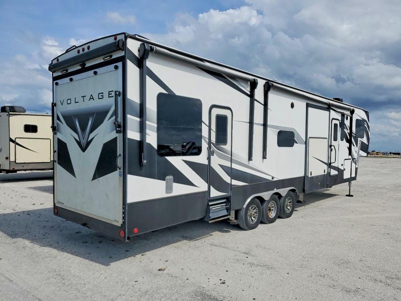 2021 Keystone Voltage VIN 4YDF41435MZ990330 COPART salvage auction — WATER/FLOOD, FL - CERTIFICATE OF DESTRUCTION, sold $10,200 on 2026-07-16 (photo 4)