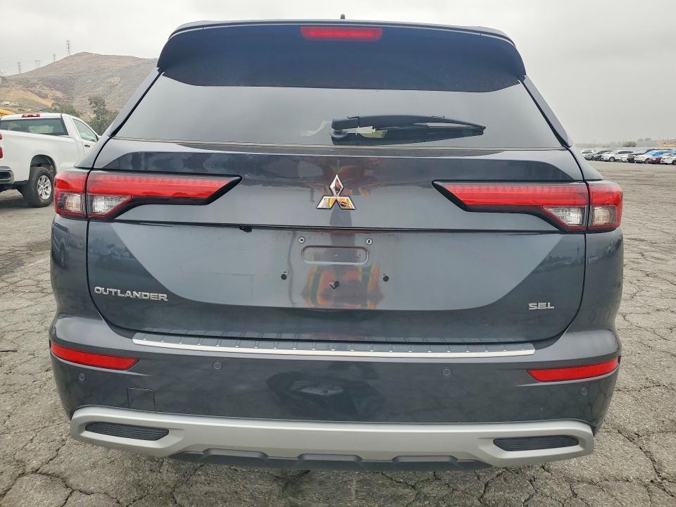 2024 Mitsubishi Outlander VIN JA4J3WA88RZ087281 COPART salvage auction — FRONT END, Ca - Salvage Certificate, sold $11,500 on 2026-07-02 (photo 6)