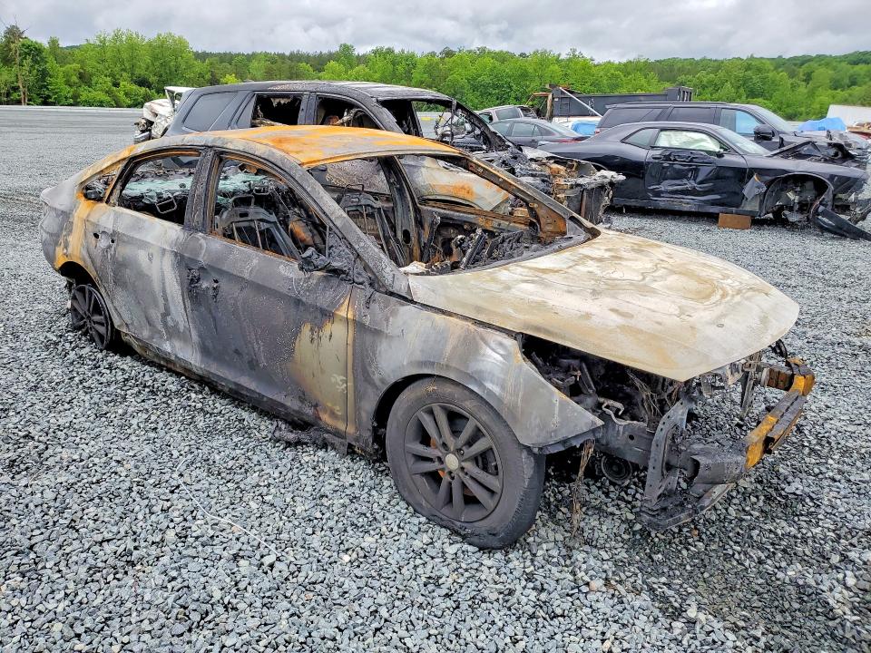 2016 Hyundai Sonata VIN 5NPE24AF8GH306208 COPART salvage auction — BURN, Nc - Salvage Certificate Of Title, sold $200 on 2026-07-02 (photo 4)