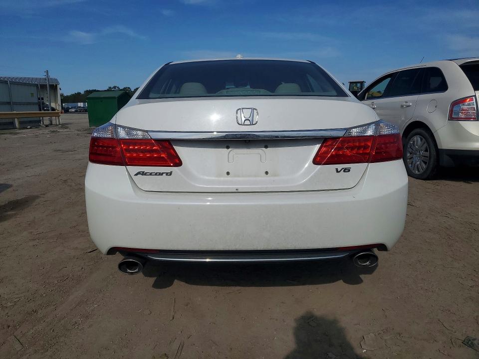 2015 Honda VIN 1HGCR3F89FA033942 COPART salvage auction — FRONT END, In -, sold $1,150 on 2026-08-03 (photo 6)