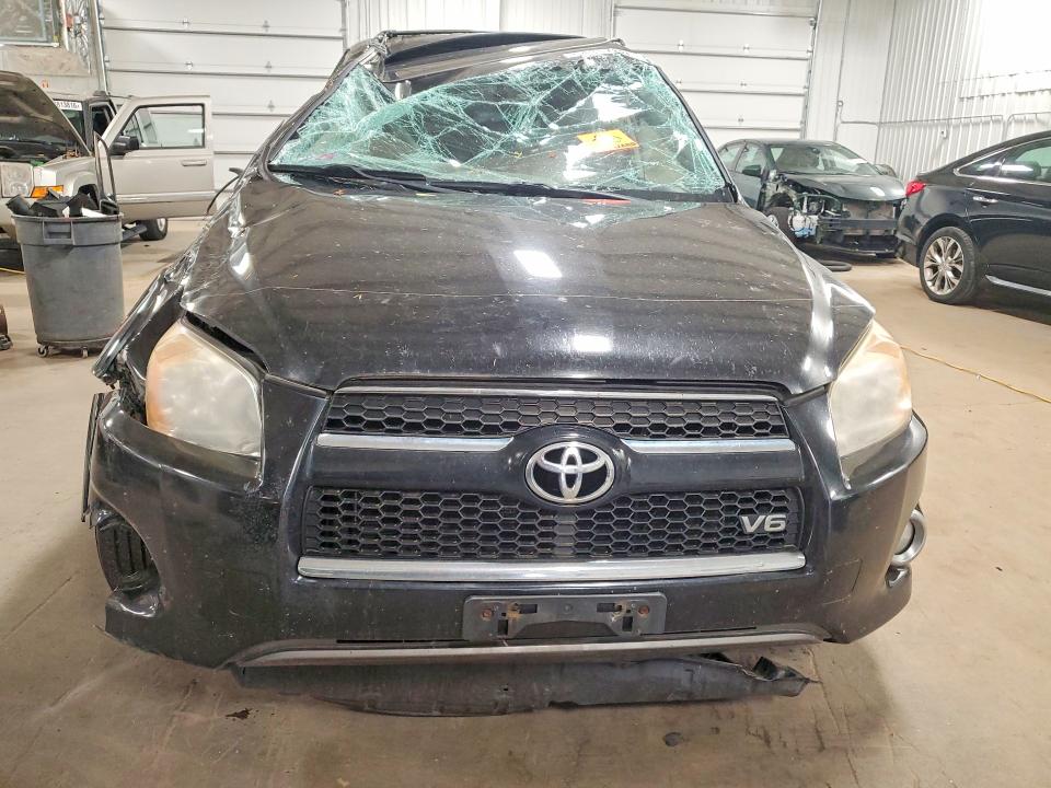 2010 Toyota VIN JTMDK4DV2AD010306 COPART salvage auction — ROLLOVER, Mn - Cert Of Title-Prior Salvage, sold $700 on 2026-07-02 (photo 5)