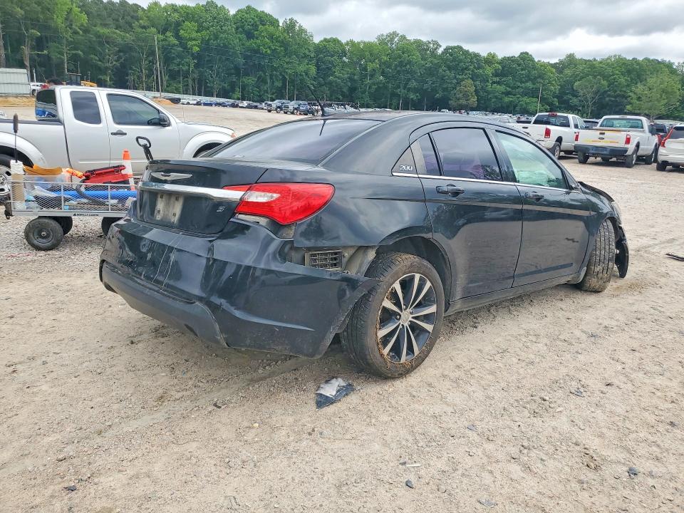 2013 Chrysler 200 VIN 1C3CCBBG7DN744864 COPART salvage auction — ROLLOVER, NC - SALVAGE CERTIFICATE OF TITLE, sold $275 on 2026-07-03 (photo 3)