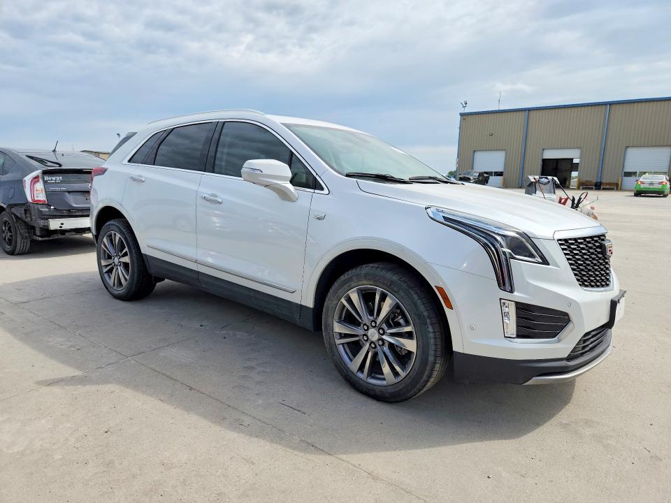 2025 Cadillac Xt5 VIN 1GYKNCR47SZ113812 COPART salvage auction — WATER/FLOOD, Tx - Salvage Title-Flood Damage, sold $3,300 on 2026-07-09 (photo 4)