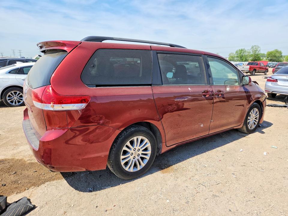 2014 Toyota VIN 5TDYK3DC6ES526494 COPART salvage auction — FRONT END, IL - SALVAGE CERTIFICATE, sold $1,550 on 2026-07-09 (photo 3)