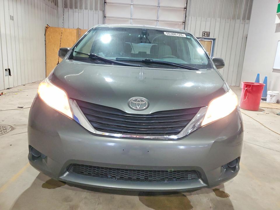 2013 Toyota Sienna VIN 5TDKK3DCXDS375678 COPART salvage auction — REAR END, Pa - Certificate Of Salvage, sold $2,600 on 2026-07-02 (photo 5)