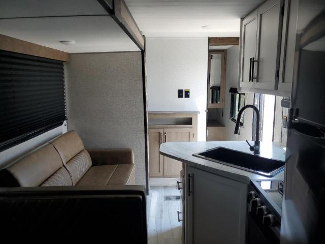 2025 Keystone rv Springdale VIN 4YDTSGM20S7102935 COPART salvage auction — WATER/FLOOD, PA - CERT OF SALVAGE-W=FLOOD VEH, sold $7,700 on 2026-07-10 (photo 5)