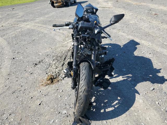 2025 Yamaha Yzf VIN JYARM38E2SA016948 COPART salvage auction — FRONT END, Salvage Title, sold $200 on 2026-08-14 (photo 2)