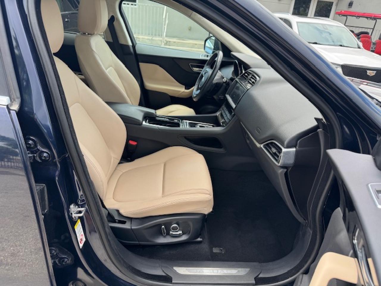 2020 Jaguar F-pace VIN SADCJ2FX8LA619250 COPART salvage auction — Water/Flood, FL - CERT OF TITLE-SLVG REBLD FLOOD (P), sold $9,600 on 2025-09-05 (photo 7)