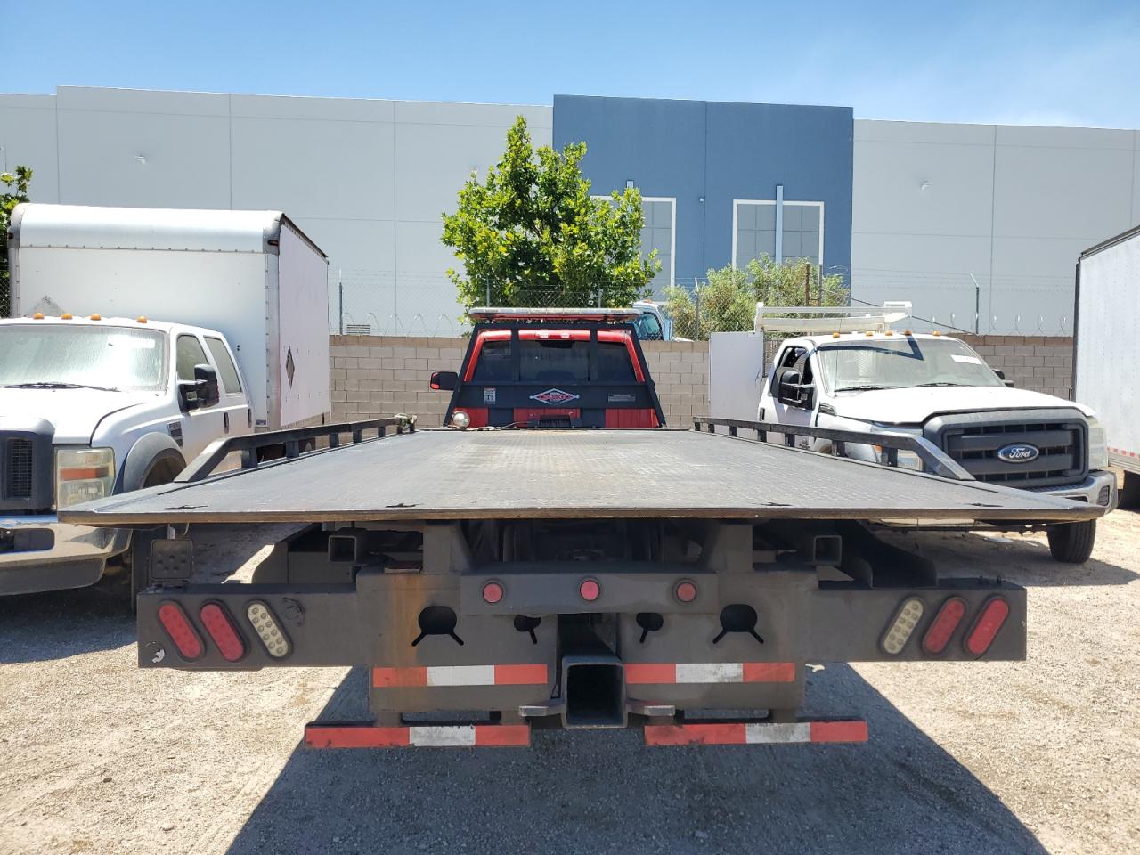2019 Ram 5500 VIN 3C7WRMDL3KG729459 COPART salvage auction — Normal Wear, CA - SALVAGE CERTIFICATE, sold $27,750 on 2025-08-27 (photo 6)