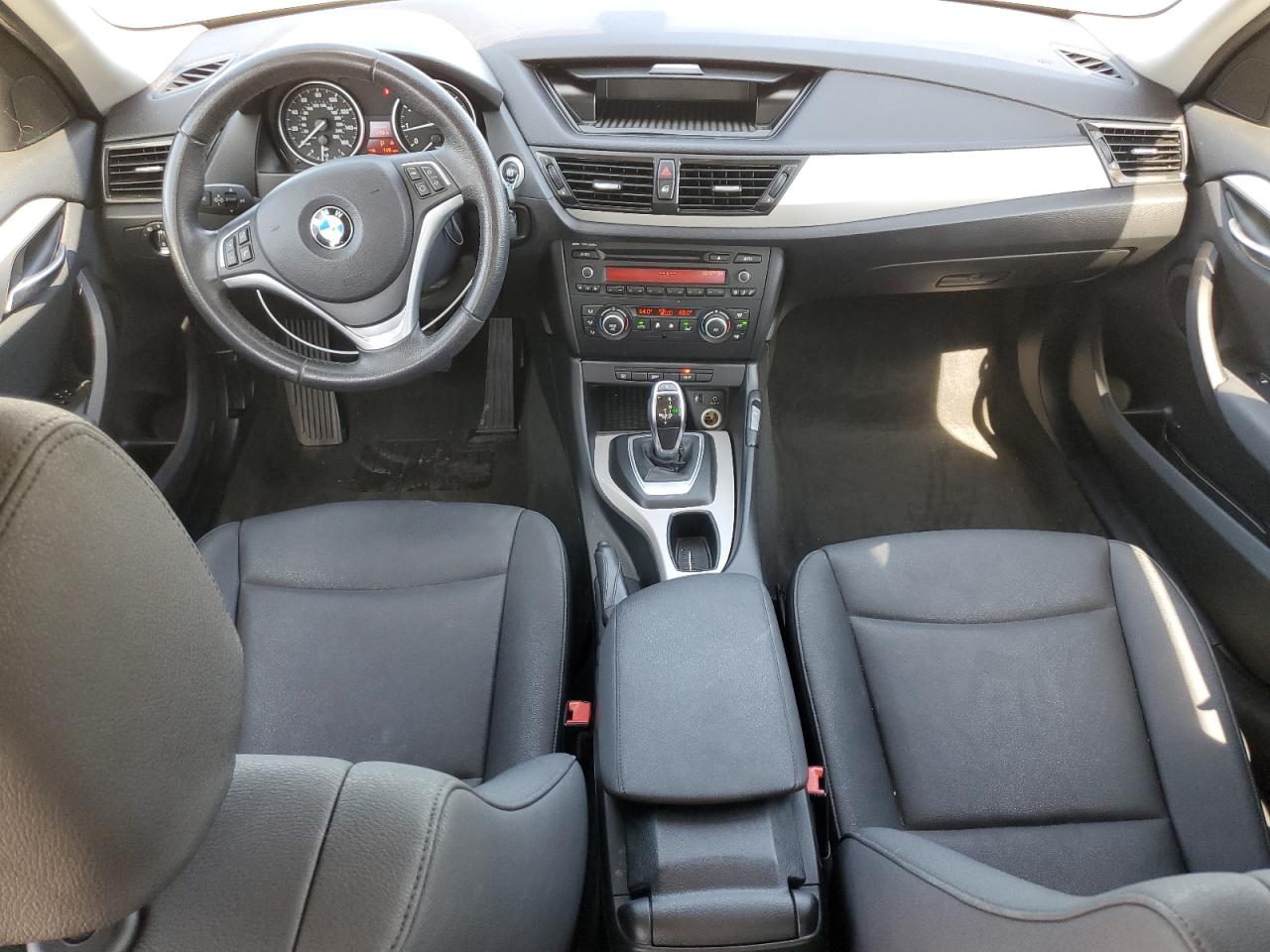 2014 BMW X1 VIN WBAVM1C51EVW49045 COPART salvage auction — MINOR DENT/SCRATCHES, Salvage Title, sold $0 on 2025-06-12 (photo 8)