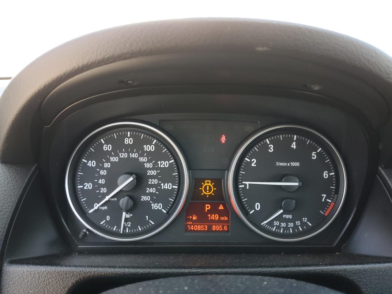 2014 BMW X1 VIN WBAVM1C51EVW49045 COPART salvage auction — MINOR DENT/SCRATCHES, Salvage Title, sold $0 on 2025-06-12 (photo 9)