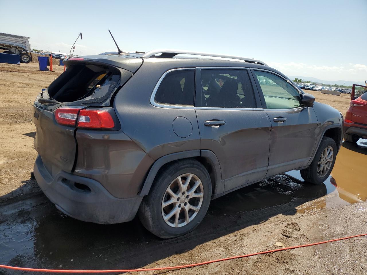 2014 Jeep Cherokee VIN 1C4PJMCS4EW179745 COPART salvage auction — Rear End, CO - BILL OF SALE-PARTS ONLY, sold $800 on 2026-03-05 (photo 3)