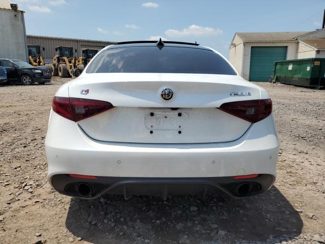 2017 Alfa romeo Giulia VIN ZARFAEEN7H7555268 COPART salvage auction — FRONT END, Salvage Title, sold $3,950 on 2026-08-19 (photo 6)