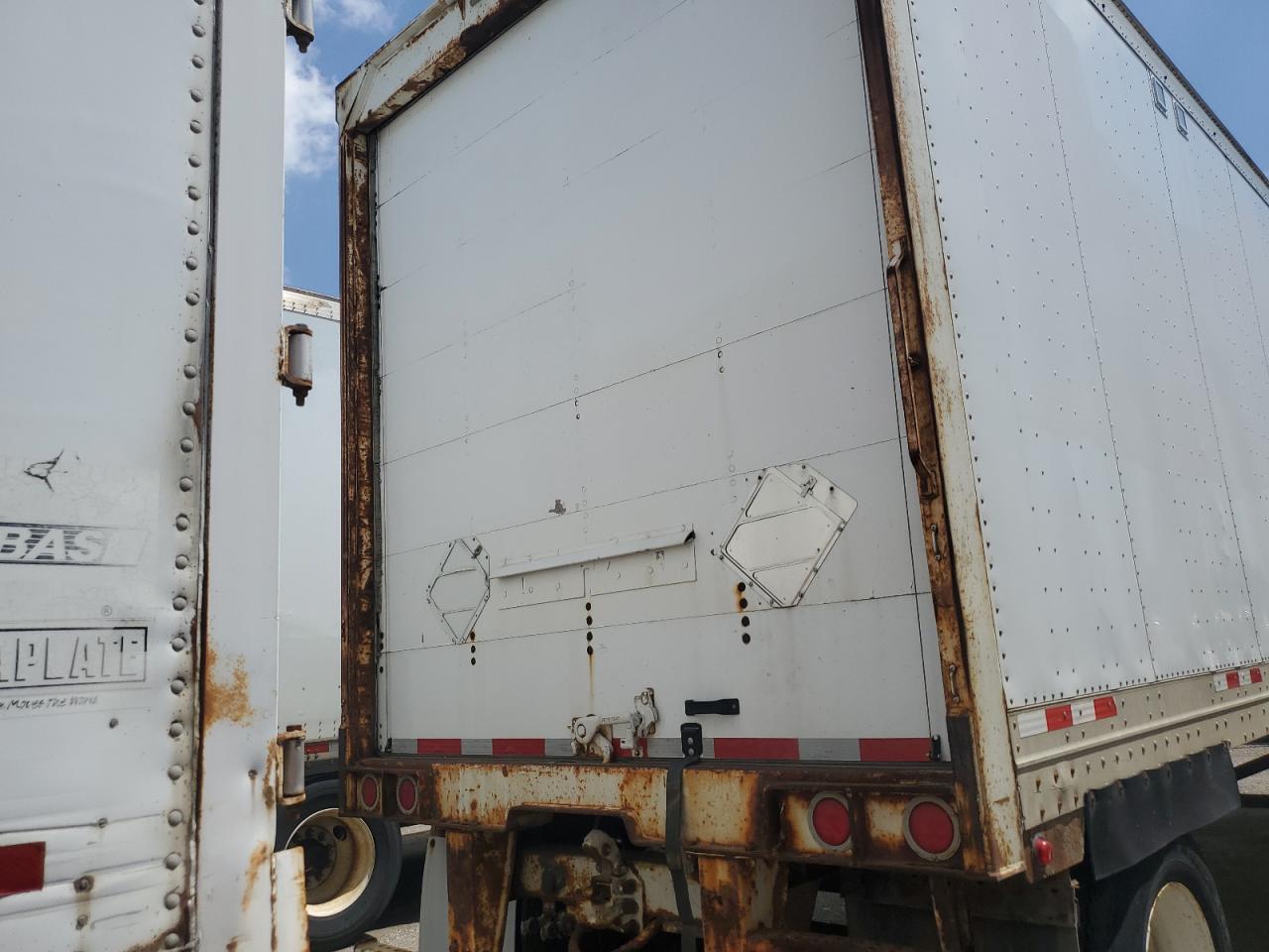 2008 Great dane Unknown VIN 1GRAA56278K201827 COPART salvage auction — Normal Wear, ON - PERMIT NO BRAND - FIT, sold $500 on 2026-09-15 (photo 9)