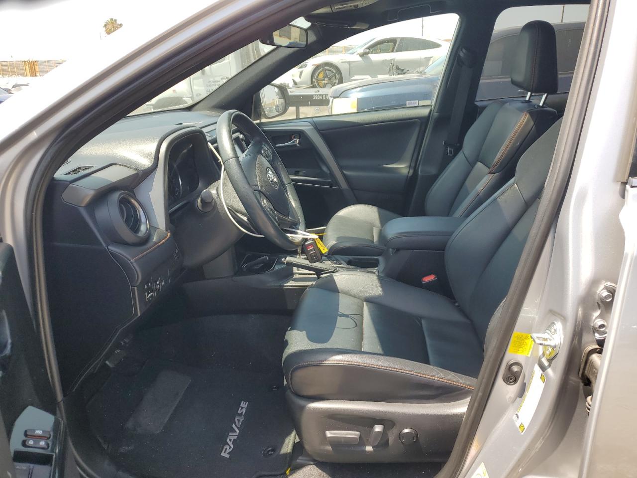 2016 Toyota RAV4 VIN 2T3NFREV7GW286366 COPART salvage auction — Rear End, Salvage Title, sold $9,525 on 2022-10-17 (photo 7)
