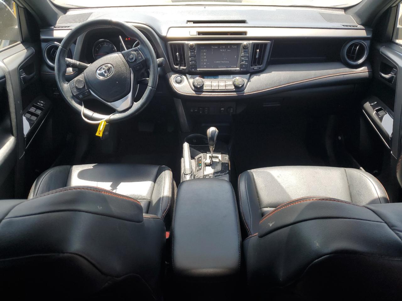 2016 Toyota RAV4 VIN 2T3NFREV7GW286366 COPART salvage auction — Rear End, Salvage Title, sold $9,525 on 2022-10-17 (photo 8)
