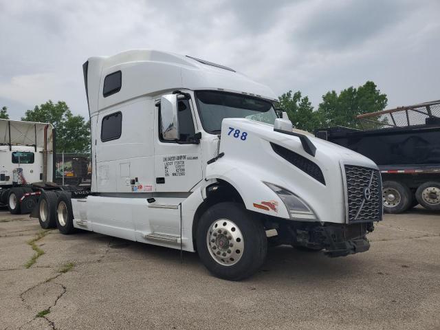2021 Volvo Vn VIN 4V4NC9EH0MN272500 — COPART salvage auction photo