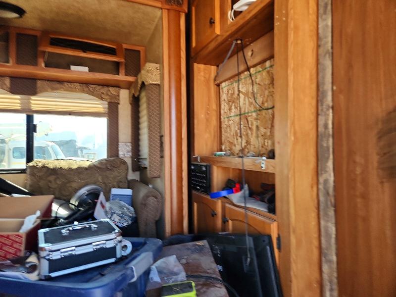 2011 Heartland rv VIN 5SFEB2929BE227402 COPART salvage auction — FRONT END, CO - SALVAGE TITLE, sold $400 on 2026-10-01 (photo 5)