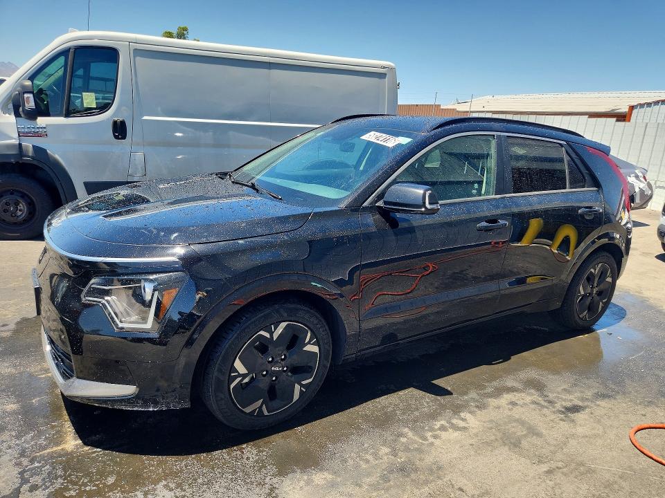 2023 Kia Niro VIN KNDCR3L14P5035937 COPART salvage auction — SIDE, Nv - Salvage Title, sold $8,400 on 2026-07-20 (photo 1)