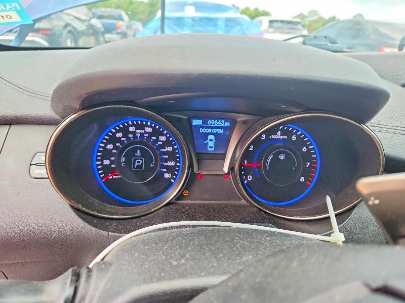 2014 Hyundai VIN KMHHU6KJ0EU118397 COPART salvage auction — WATER/FLOOD, Al - Cert Of Title-Flood Salvage, sold $3,500 on 2026-07-20 (photo 9)