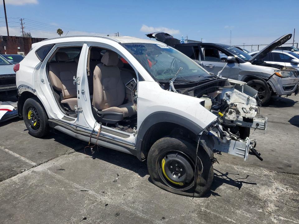 2018 Hyundai Tucson VIN KM8J3CA44JU773591 COPART salvage auction — VANDALISM, Pa - Certificate Of Salvage, sold $175 on 2026-07-17 (photo 4)