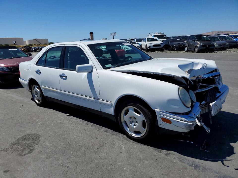 1998 Mercedes-benz E-klasse VIN WDBJF70FXWA692074 COPART salvage auction — FRONT END, Ca - Salvage Certificate, sold $175 on 2026-07-20 (photo 4)