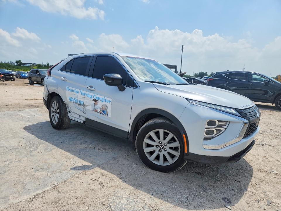 2024 Mitsubishi VIN JA4ATVAA8RZ051989 COPART salvage auction — SIDE, Fl - Cert Of Title Slvg Rebuildable, sold $6,400 on 2026-07-09 (photo 4)