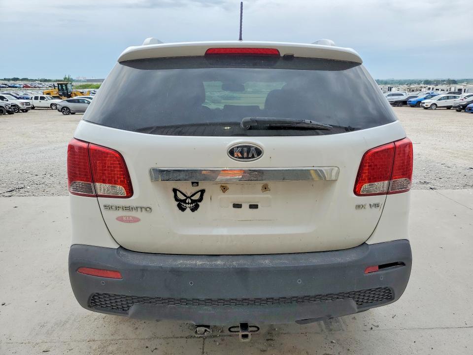 2013 Kia Sorento VIN 5XYKUDA22DG342344 COPART salvage auction — UNDERCARRIAGE, Ne - Cert Of Title-Salvage, sold $275 on 2026-07-21 (photo 6)
