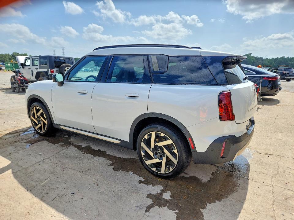 2025 Mini Countryman VIN WMZ23GA01S7S66659 COPART salvage auction — WATER/FLOOD, Tn - Salvage Cert-Water Damage, sold $16,700 on 2026-07-28 (photo 2)
