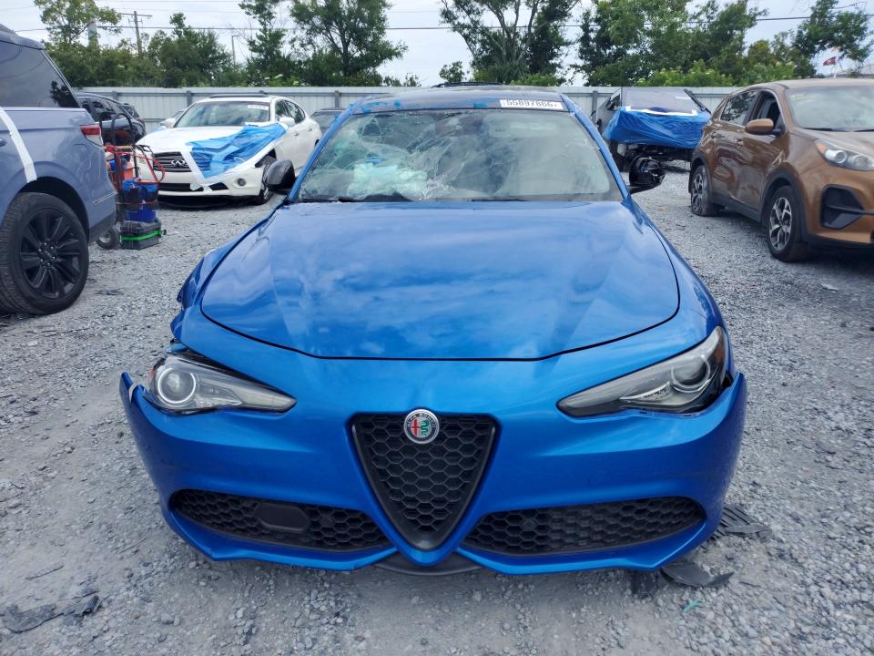 2019 Alfa romeo Giulia VIN ZARFAMBN9K7607201 COPART salvage auction — FRONT END, FL - CERTIFICATE OF TITLE, sold $2,100 on 2026-07-17 (photo 5)