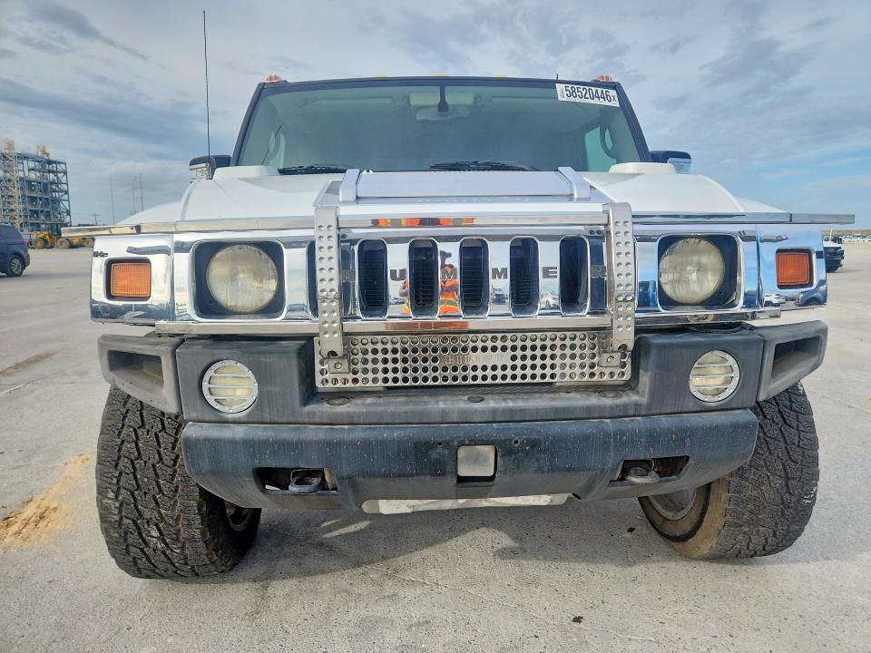 2006 Hummer H2 VIN 5GRGN22U06H106842 COPART salvage auction — WATER/FLOOD, LA - CERTIFICATE OF TITLE, sold $8,000 on 2026-07-08 (photo 5)