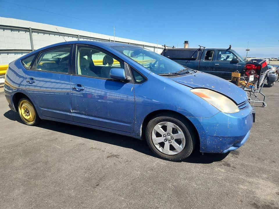 2005 Toyota Prius VIN JTDKB20U557038162 COPART salvage auction — VANDALISM, CA - SALVAGE CERTIFICATE, sold $525 on 2026-07-15 (photo 4)