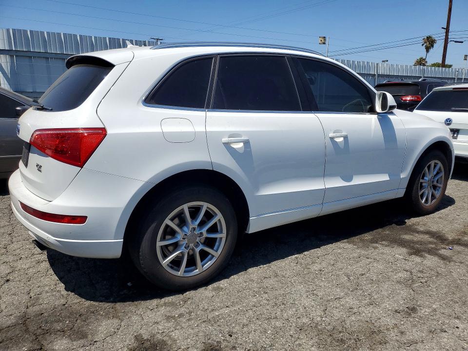 2011 Audi Q5 VIN WA1LFAFP6BA103968 COPART salvage auction — MINOR DENT/SCRATCHES, Ca - Dis/Dlr/Exp Only Clean Title, sold $500 on 2026-07-12 (photo 3)