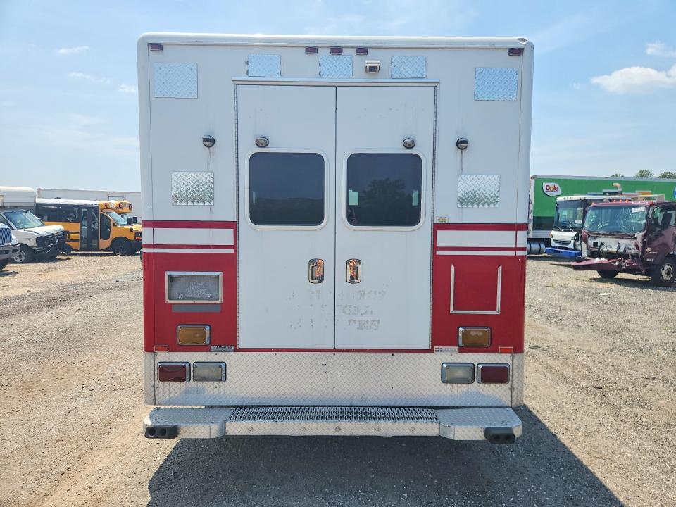 2011 International 4000 series VIN 3HAMNAAL2BL407479 COPART salvage auction — MINOR DENT/SCRATCHES, Md - Certificate Of Title, sold $9,500 on 2026-07-29 (photo 6)