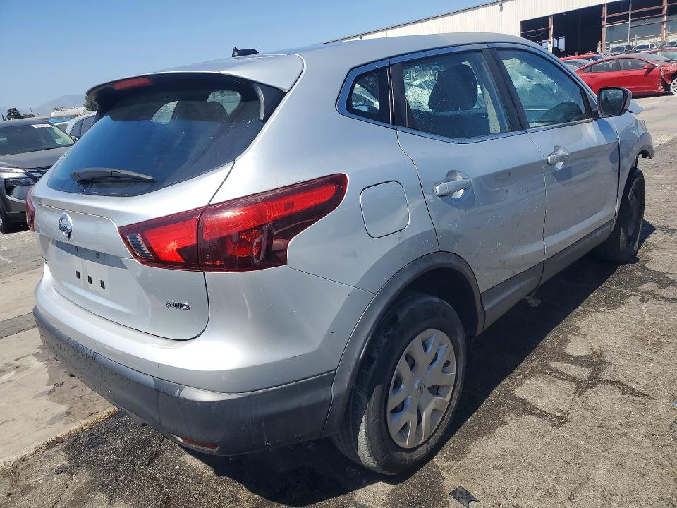 2018 Nissan Rogue sport VIN JN1BJ1CR5JW259638 COPART salvage auction — FRONT END, CA - CERTIFICATE OF TITLE, sold $1,350 on 2026-07-14 (photo 3)