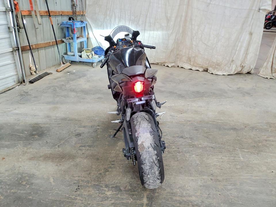 2023 Yamaha Yzf VIN JYARM38E4PA004985 COPART salvage auction — FRONT END, Tn - Salvage Certificate, sold $3,950 on 2026-07-30 (photo 4)
