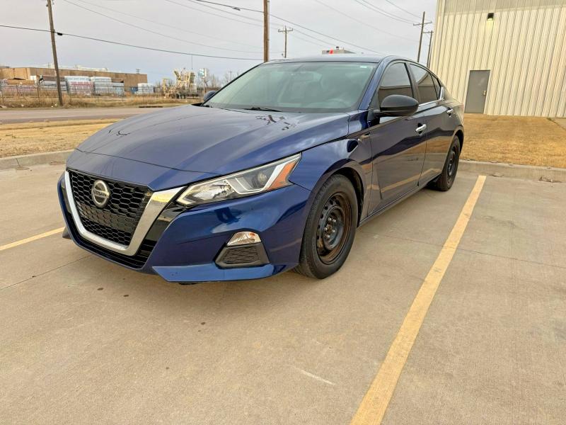 2019 Nissan Altima VIN 1N4BL4BV7KC152316 COPART salvage auction — MINOR DENT/SCRATCHES, Ok - Certificate Of Title (P), sold $2,400 on 2026-07-02 (photo 2)